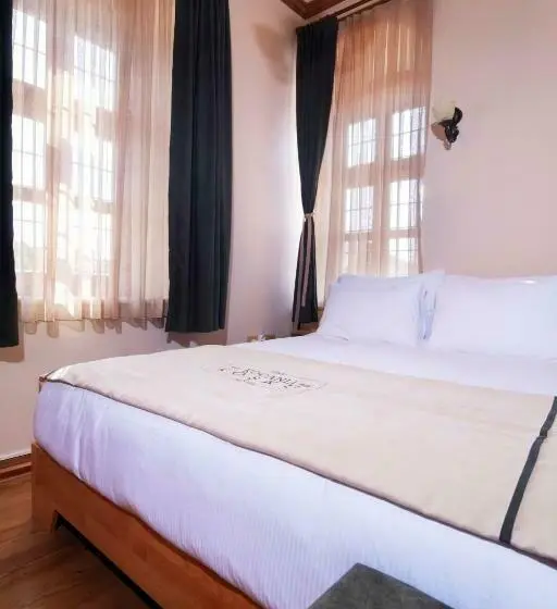 Standard-huone, Koçanlı Köşkü