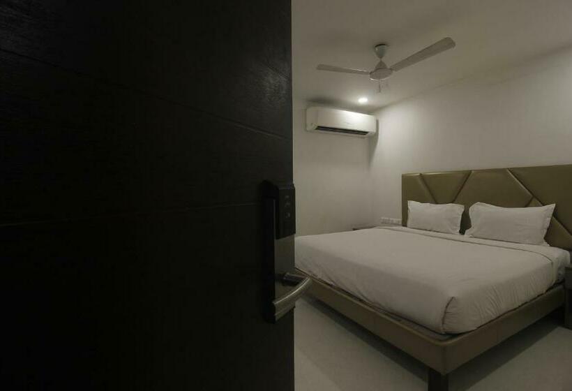 اتاق لوکس با تخت بزرگ, Ssr Grand