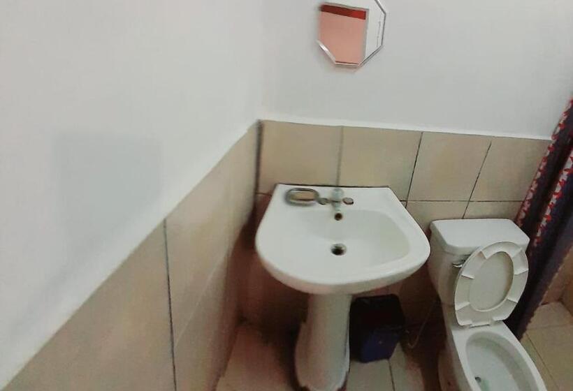 اتاق استاندارد یک نفره, Hostal Sultan