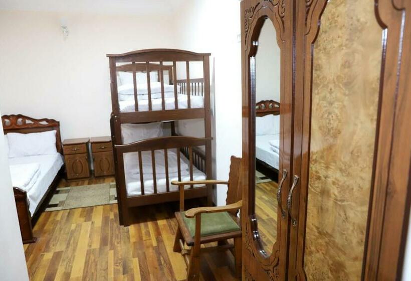 اتاق استاندارد چهار تخته, J&s Hotel Vanadzor