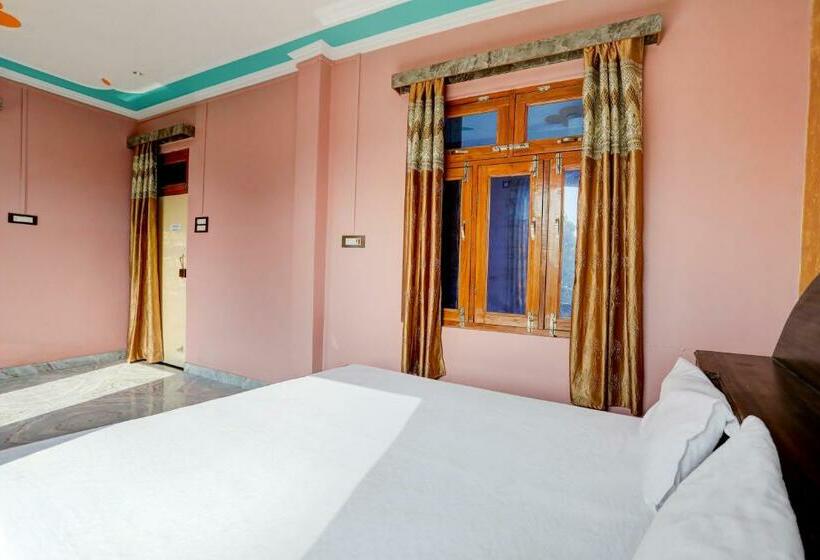 트리플 클래식 룸, Oyo 81499 As Grand