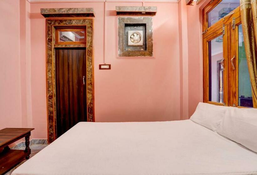 트리플 클래식 룸, Oyo 81499 As Grand