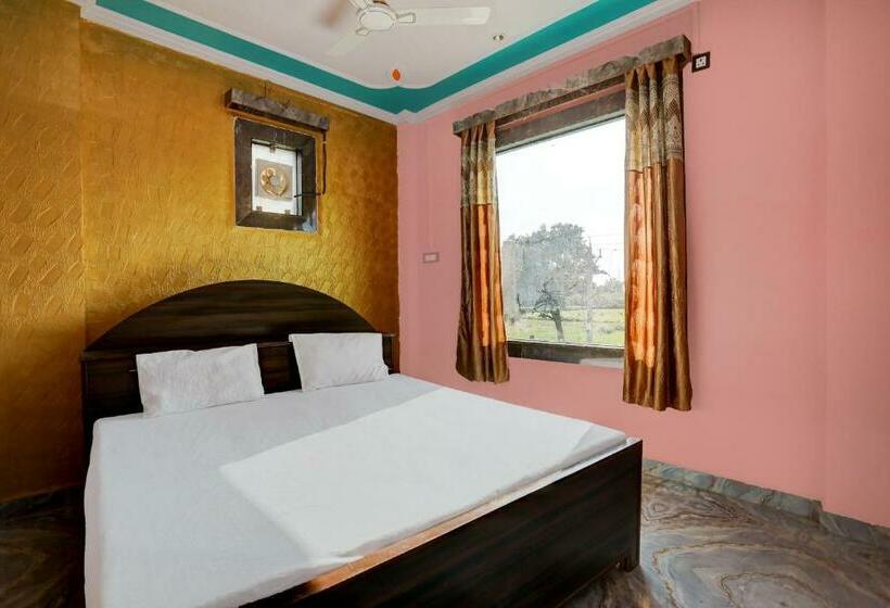 트리플 클래식 룸, Oyo 81499 As Grand