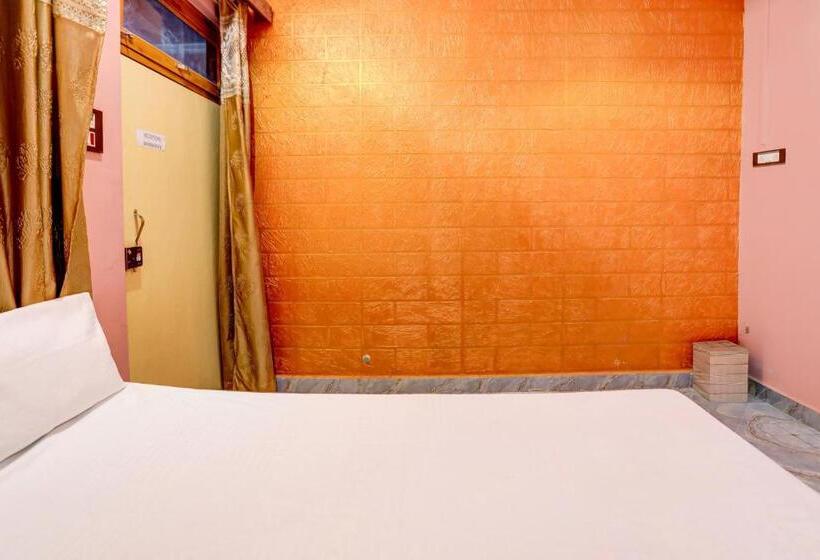 트리플 클래식 룸, Oyo 81499 As Grand