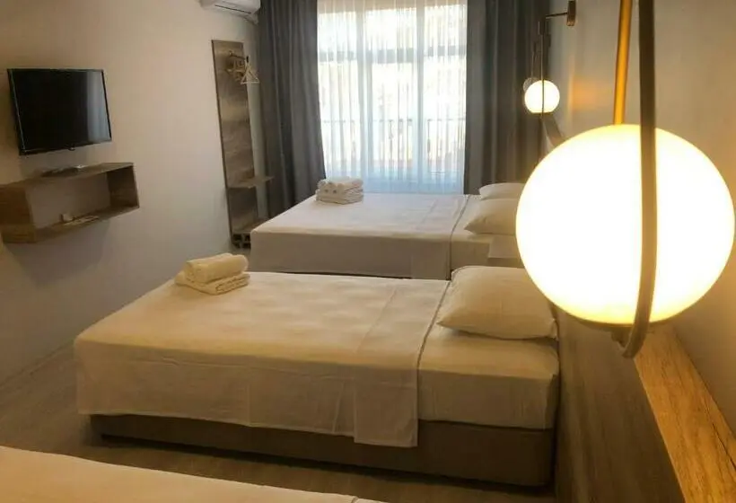 Camera Familiare, Rinascente