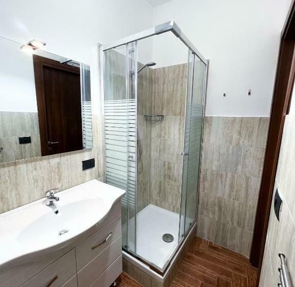 اتاق لوکس با چشم‌انداز دریا, The Apartment Agrigento