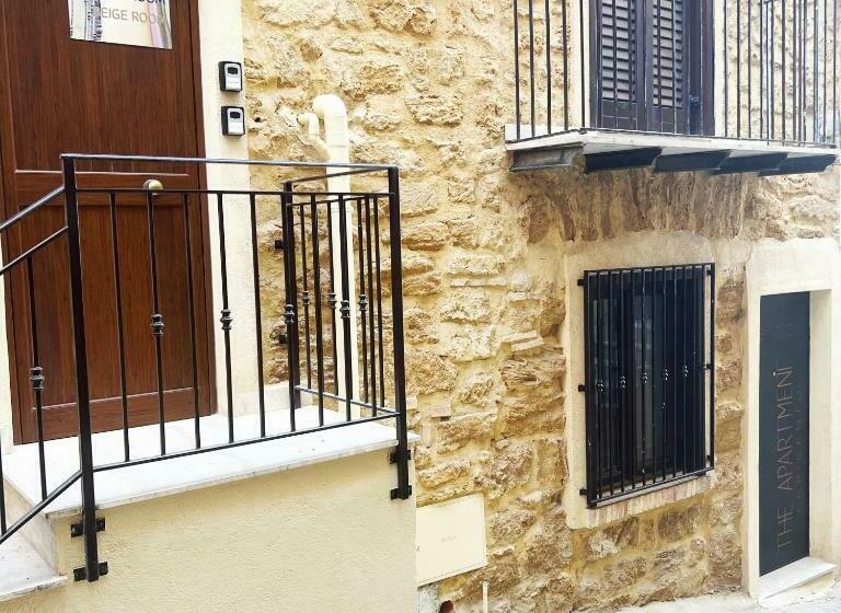 Номер Deluxe Вид на Море Боковой, The Apartment Agrigento