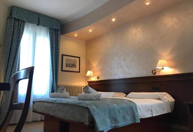 חדר משפחתי, Al Sole Terme