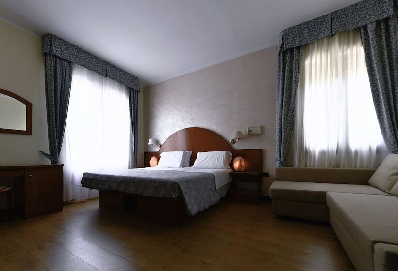 חדר משפחתי, Al Sole Terme