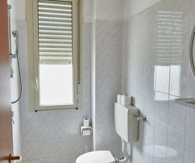 海景标准间带阳台, Caesar Bed And Breakfast