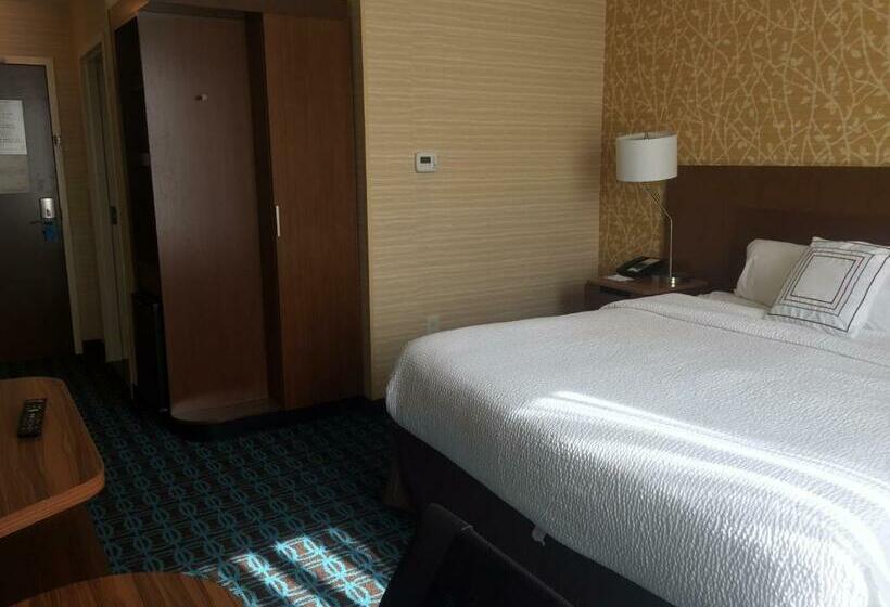 חדר סטנדרט עם מיטת קינג, Fairfield Inn & Suites By Marriott Douglas