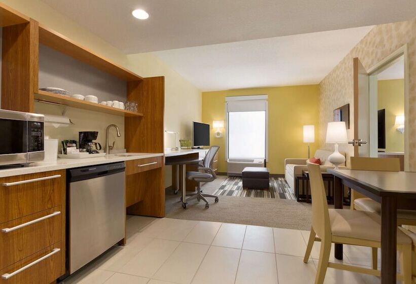Люкс, Home2 Suites By Hilton Gainesville Medical Center