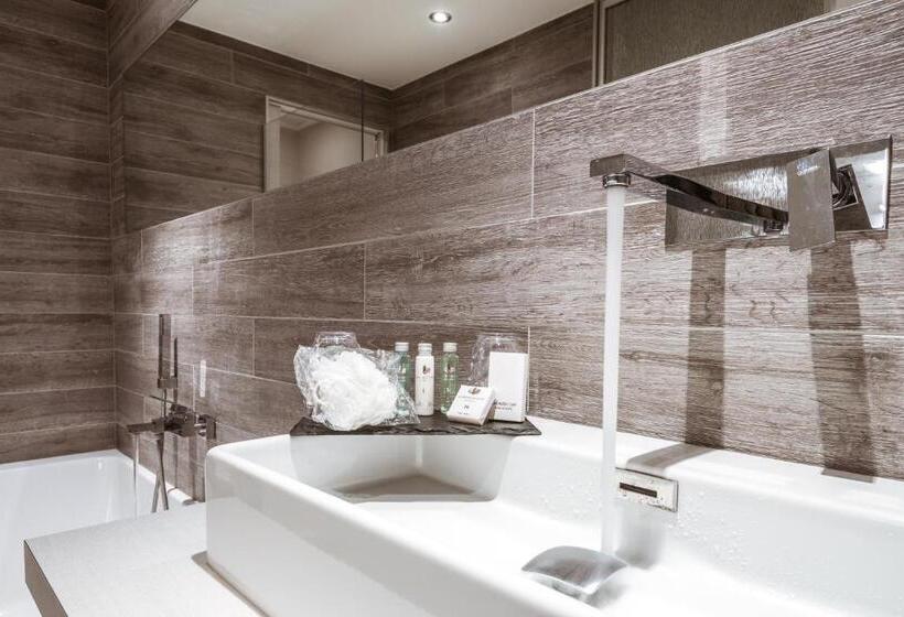 패밀리 룸, Hôtel Le White Le 42 Restaurant