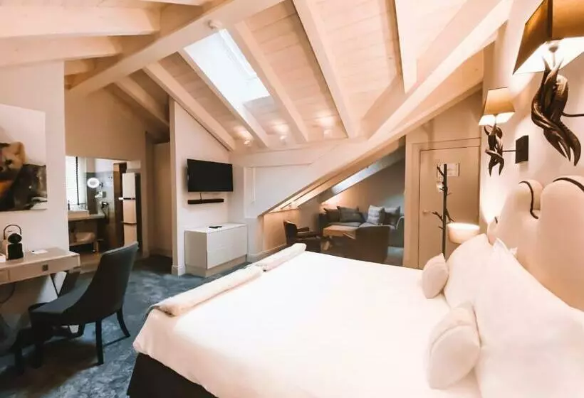 スイート, Hôtel Le White   Le 42 Restaurant