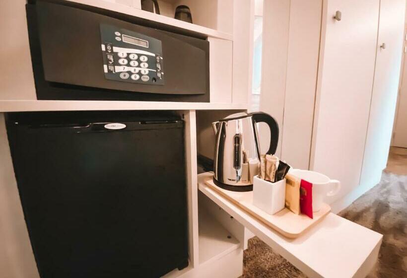 스위트, Hôtel Le White Le 42 Restaurant