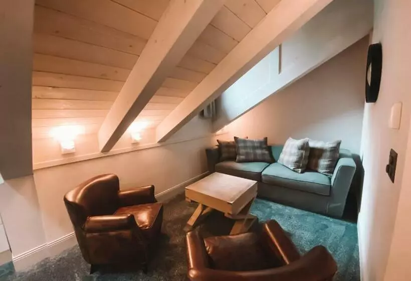 スイート, Hôtel Le White   Le 42 Restaurant