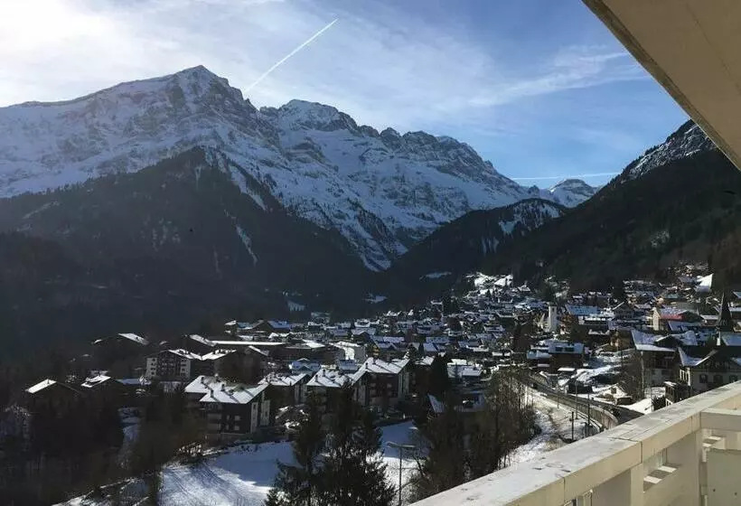エクゼクティブルーム, Hôtel Le White   Le 42 Restaurant