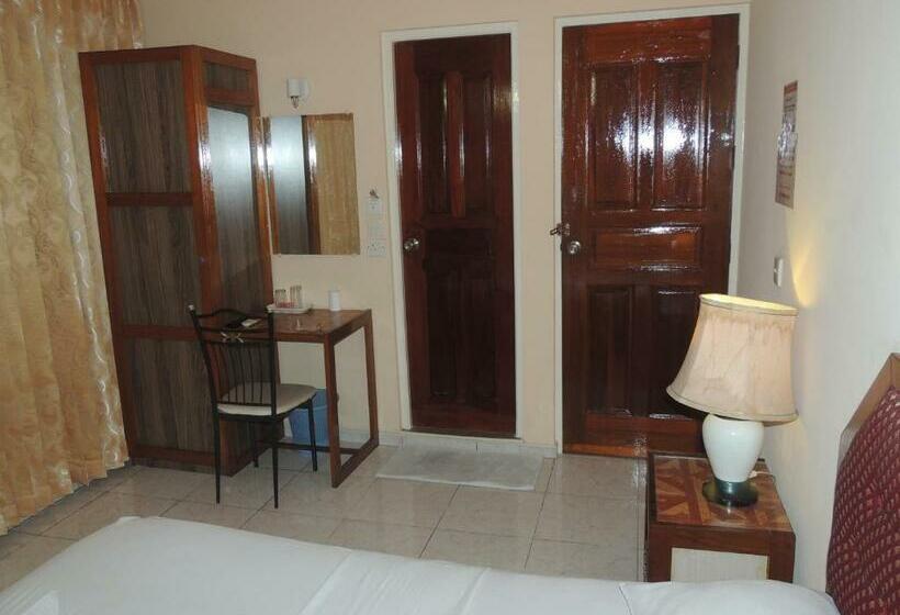 اتاق استاندارد, Off Day Inn