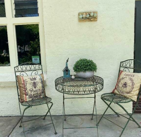 חדר משפחתי נוף לגינה, The Old Butter Factory At Springhurst Estate