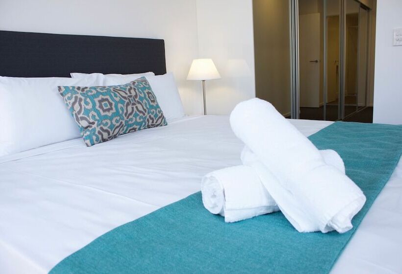 דירת שלושה חדרים, Synergy Broadbeach   Official