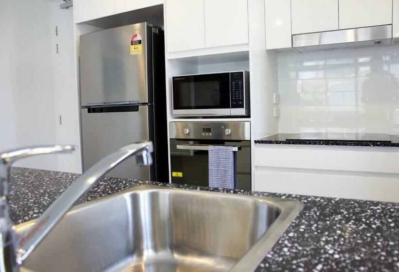 דירת 2 חדרים נוף לים, Synergy Broadbeach   Official