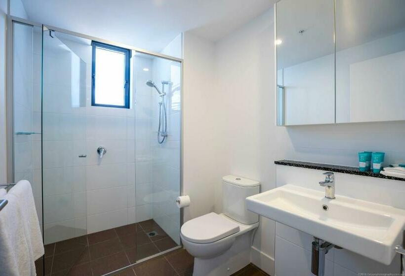 דירת חדר, Synergy Broadbeach   Official