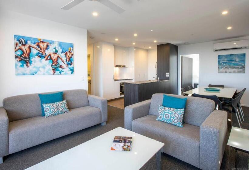 דירת שלושה חדרים, Synergy Broadbeach   Official