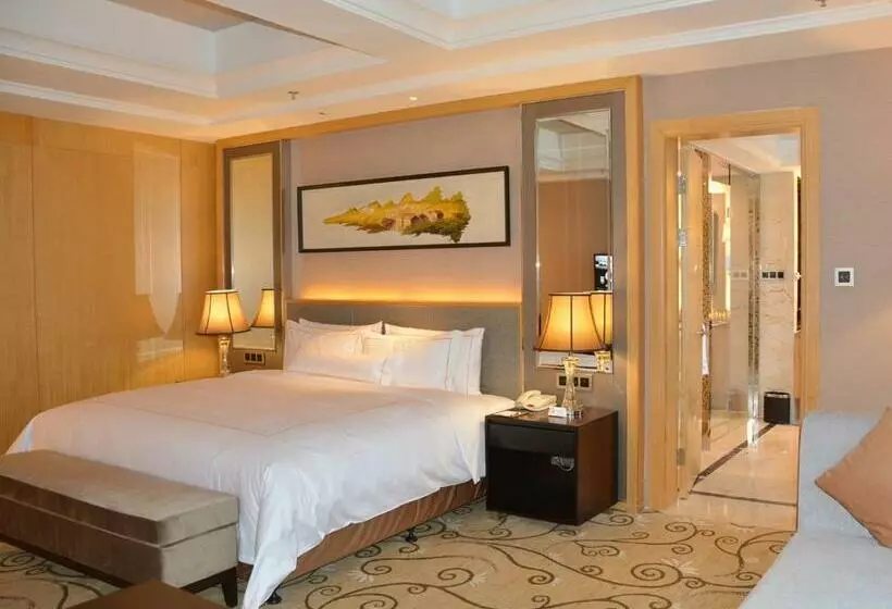 キングサイズベッドのデラックスルーム, Wyndham Grand Plaza Royale Mingfa Zhangzhou