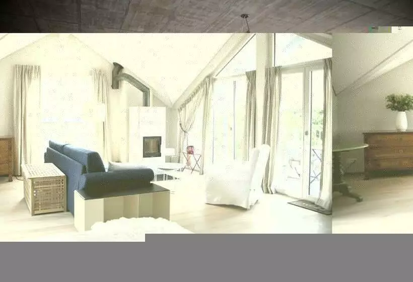 Huoneisto 1 Makuuhuone Parveke, Le Coq Chantant B&b And Boutique