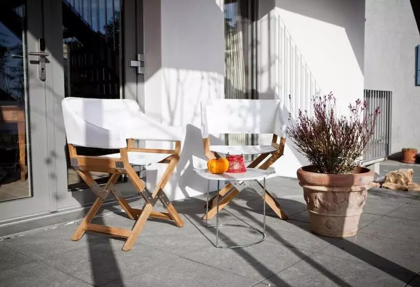 Standard-studio Terassi, Le Coq Chantant B&b And Boutique