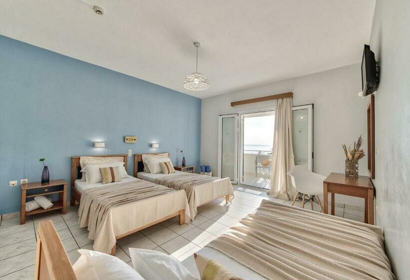 استودیوی استاندارد با چشمانداز دریا, Maria Mare Apart