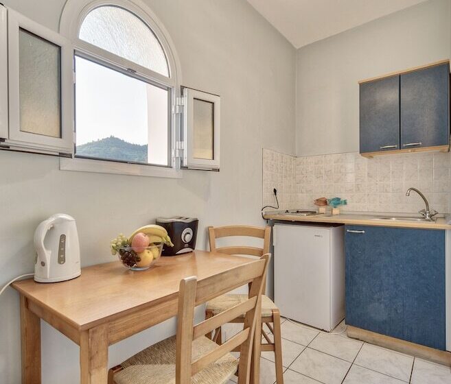 Family flat with sea view, Maria Mare Apart