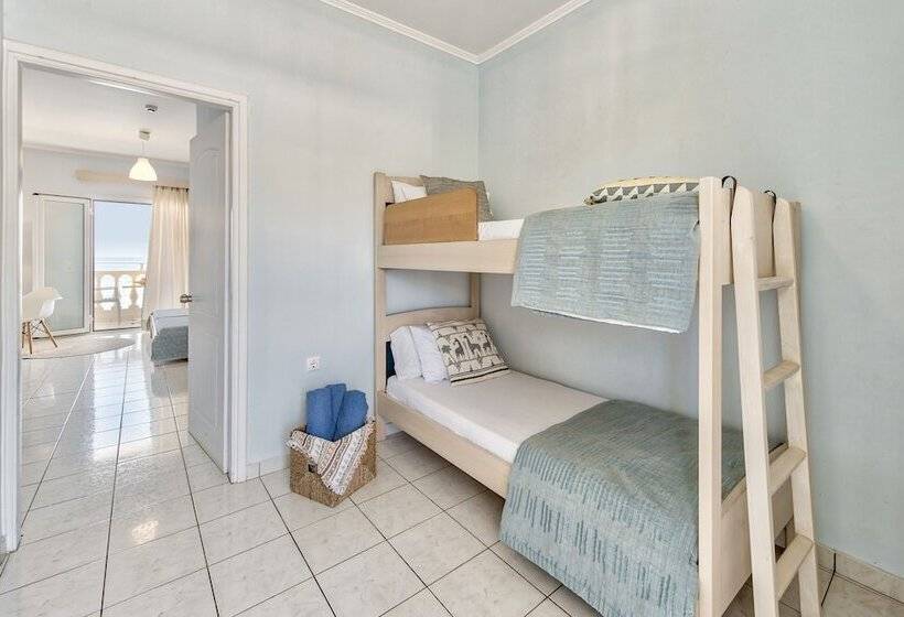 Family flat with sea view, Maria Mare Apart