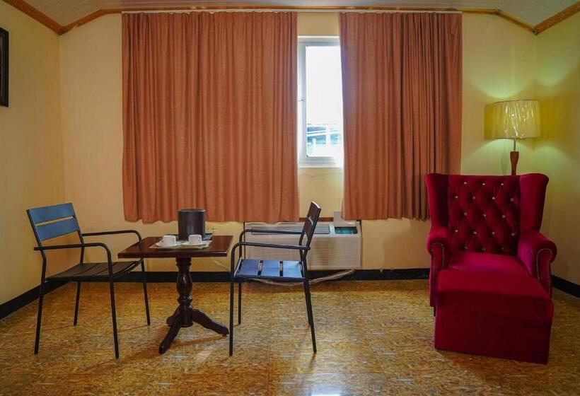 اتاق استاندارد, Metro Hotel Couva