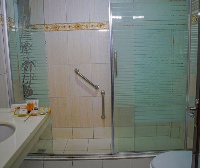 اتاق پنت هاوس, Metro Hotel Couva