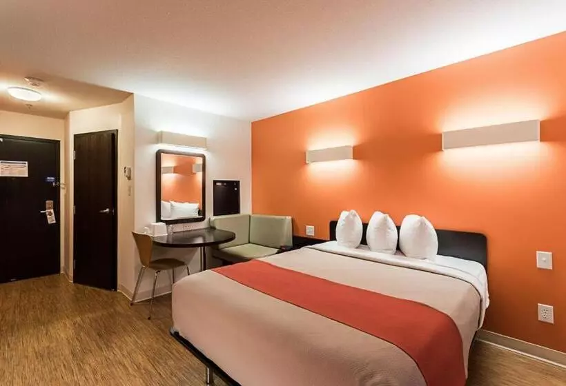 スタンダードルーム, Motel 6 Moosomin, Sk