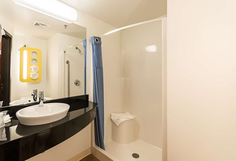 חדר דלוקס, Motel 6 Moosomin, Sk