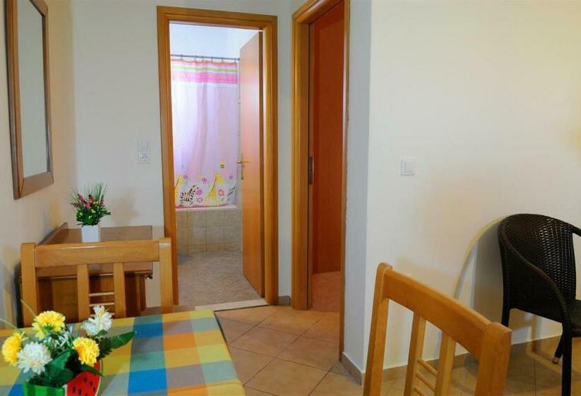 Apartamento 1 Dormitório, Nikos 2 Studios & Apartments