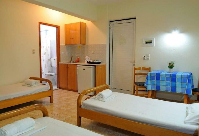 Escritório Estándar, Nikos 2 Studios & Apartments
