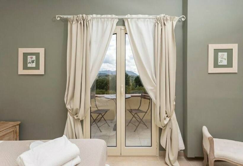 חדר דלוקס, Relais Colle Buono