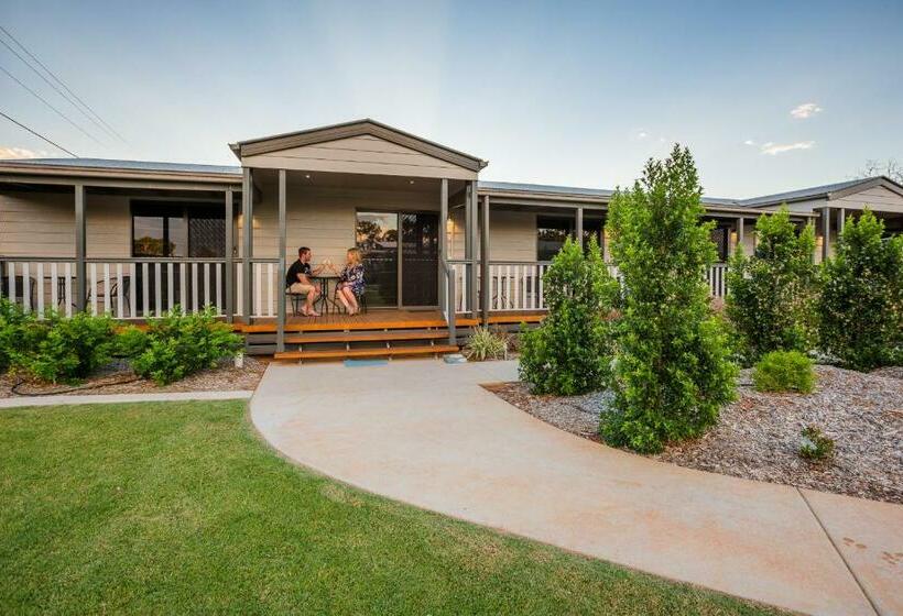 اتاق استاندارد با چشم‌انداز باغ, The Rocks Motel