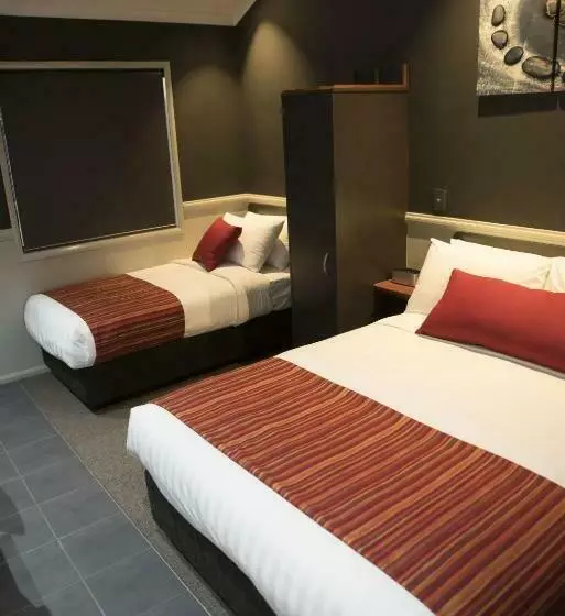 Standard Kolmen Hengen Huone, The Rocks Motel