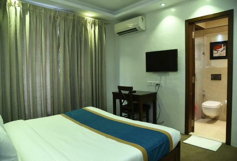 Quarto Deluxe, Belair Suites Pune