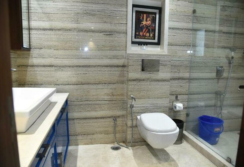 Quarto Deluxe, Belair Suites Pune