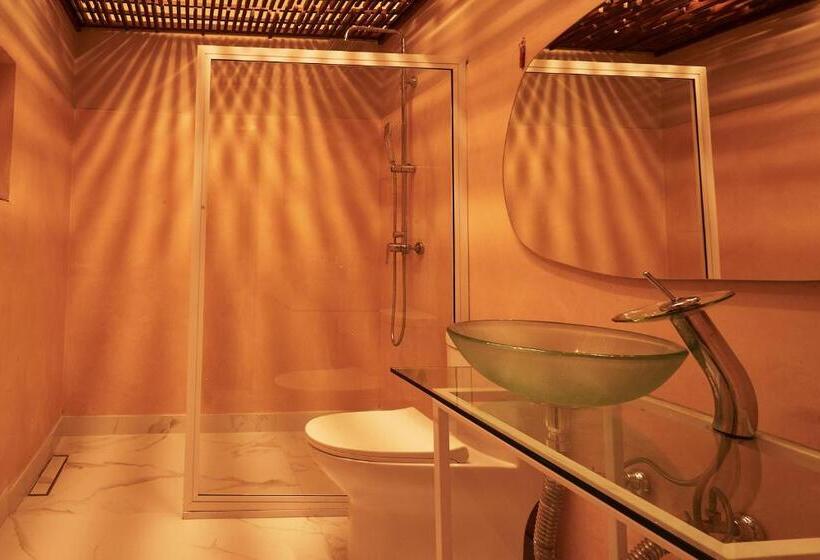 סוויטה, Duo Boutique