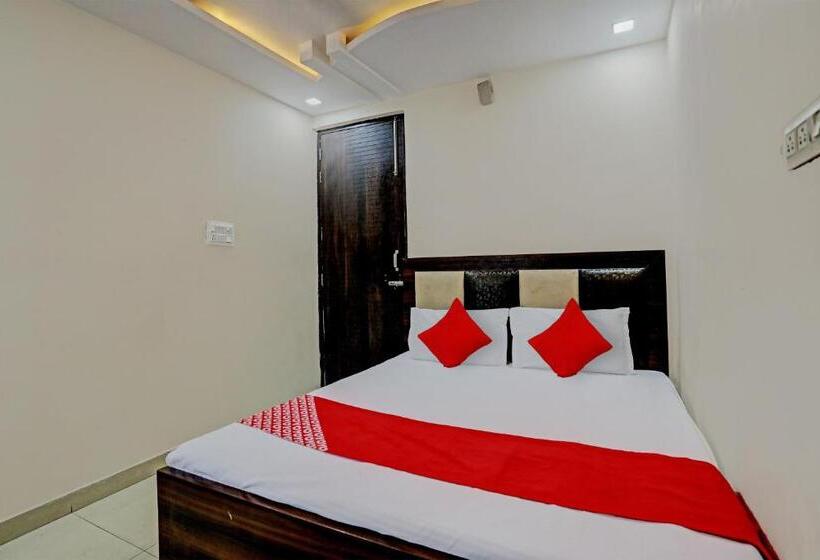 Трехместный Номер Классика, Oyo Flagship 81525b Hotel Avenue