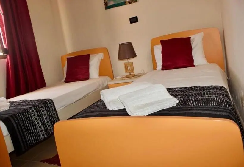 اتاق استاندارد یک نفره, Pensione Casa Da Amizade B&b