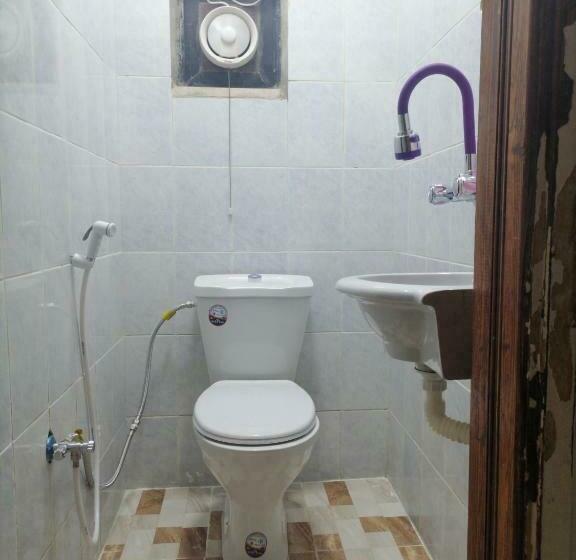 اتاق اکونومی, Petra Glamour Hostel