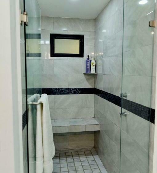 جناح رئاسى, Presidential Suite