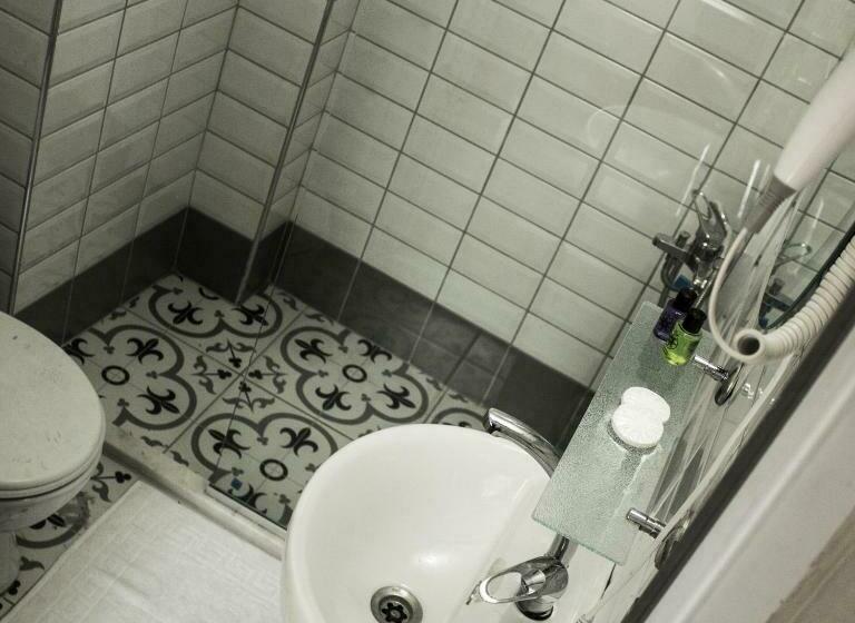 标准间, Ephesus Hera